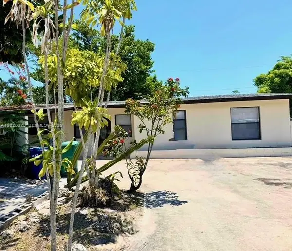 1180 NW 44th Ter, Lauderhill, FL 33313