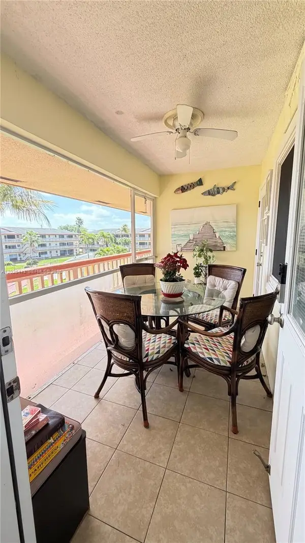 5300 Washington St #D309, Hollywood, FL 33021