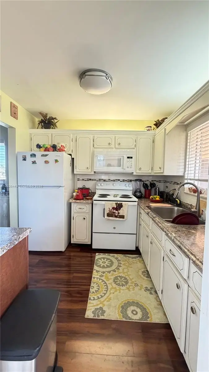 5300 Washington St #D309, Hollywood, FL 33021 - #2