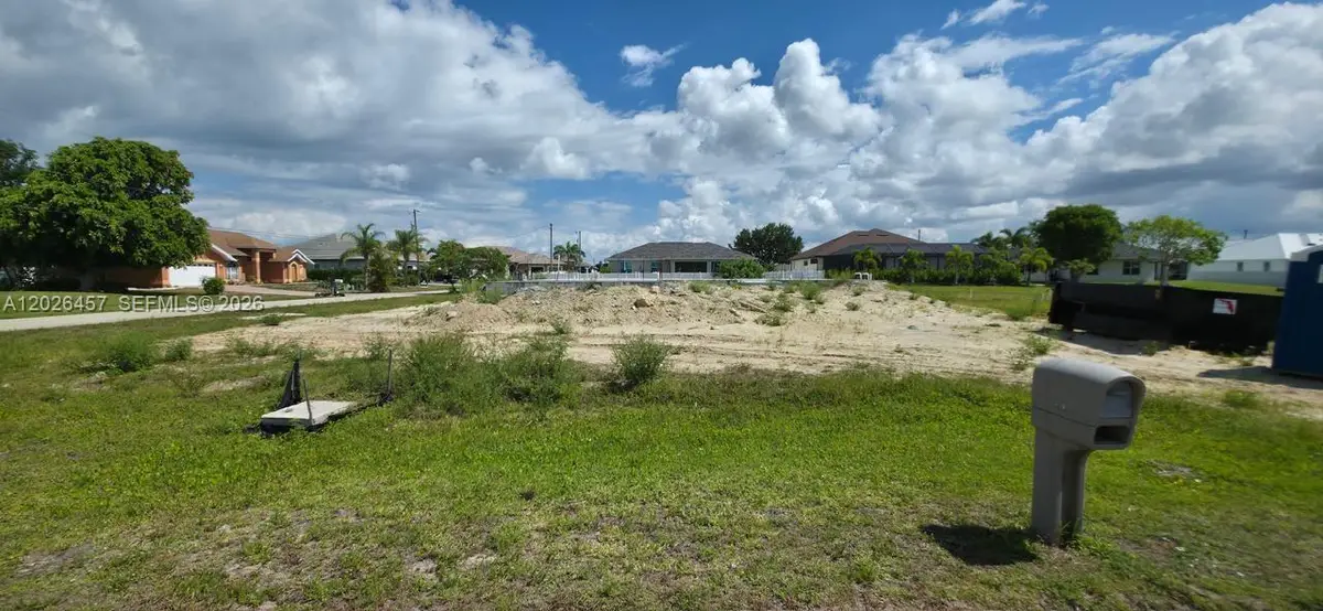 1809 NW 37th Pl, Cape Coral, FL 33993 - #1