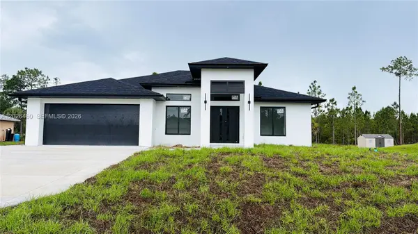 911 Cleveland Ave, Lehigh Acres, FL 33972