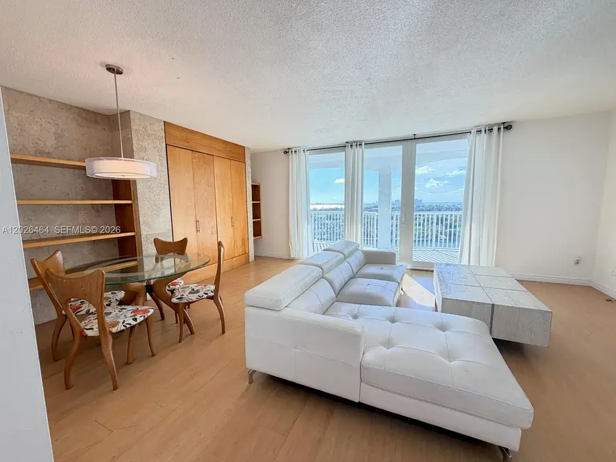 5401 Collins Ave #1022, Miami Beach, FL 33140 - #3