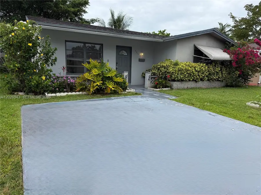7311 NW 57th Dr, Tamarac, FL 33321 - #2