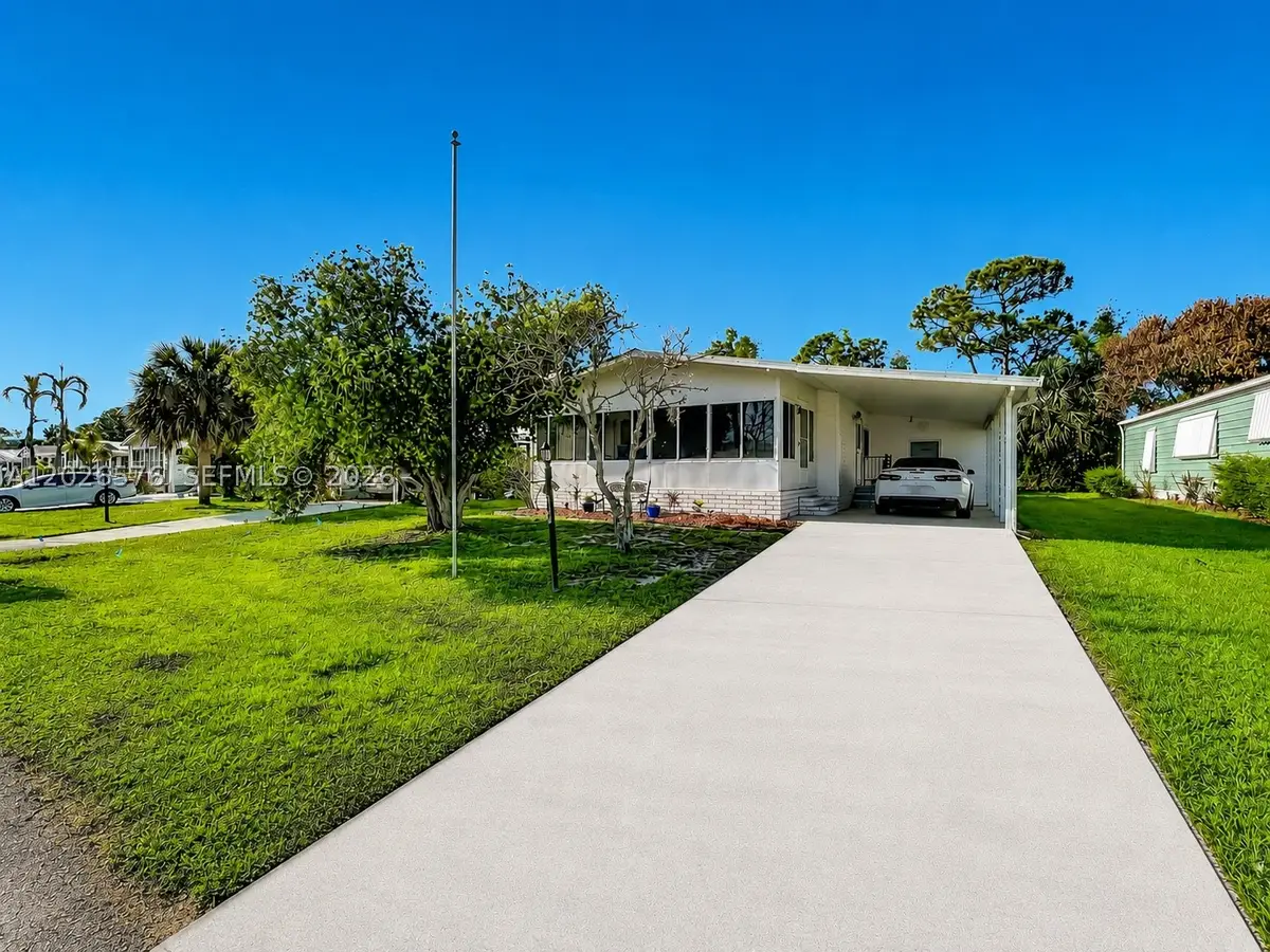 8227 Cinnamon Ln, Port Saint Lucie, FL 34952 - #1