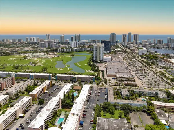 180 NE 12th Ave #18C, Hallandale Beach, FL 33009