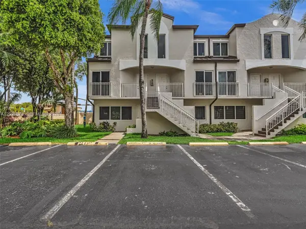 8695 NW 6th Ln #2-111, Miami, FL 33126