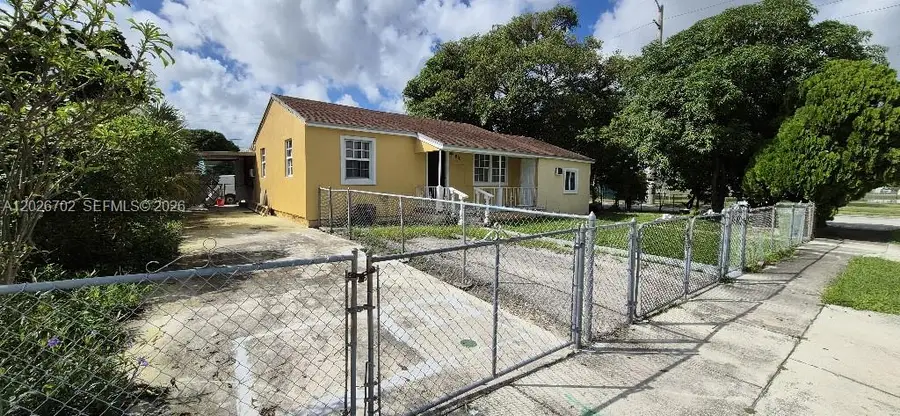 610 E 6th Pl, Hialeah, FL 33010 - #2