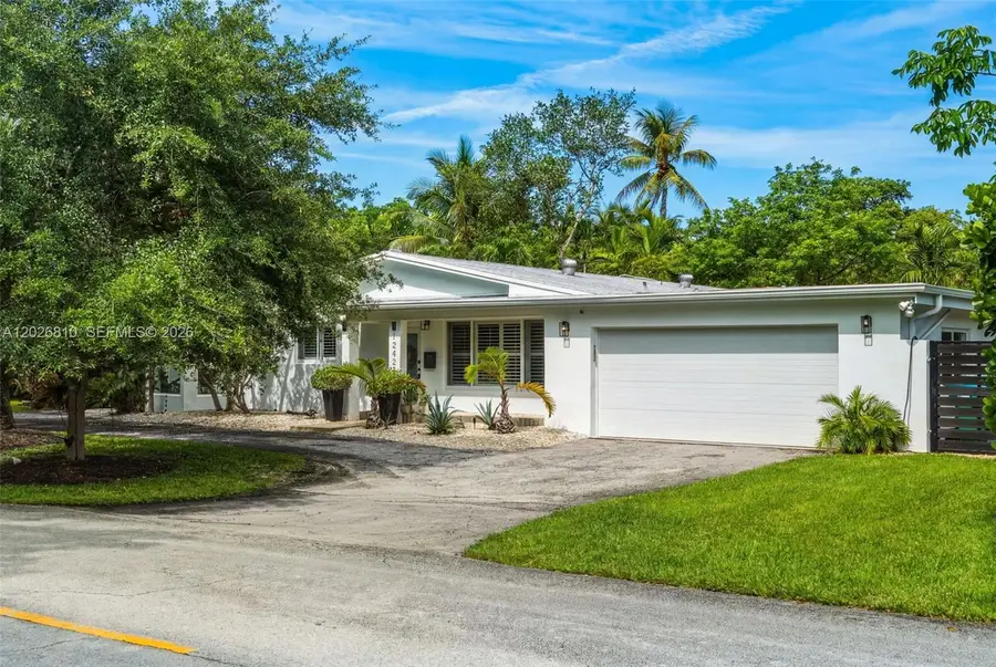 12420 SW 69th Ave, Pinecrest, FL 33156 - #2
