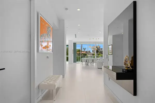 16500 Collins Ave #TH-8, Sunny Isles Beach, FL 33160