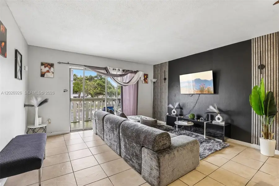 15225 NE 6th Ave #B208, Miami, FL 33162 - #2