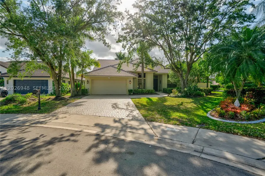 1087 Deerwood Ln, Weston, FL 33326 - #2