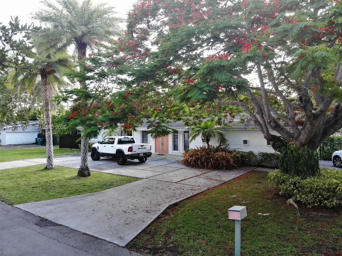 12800 SW 82nd Ct, Pinecrest, FL 33156 - #1