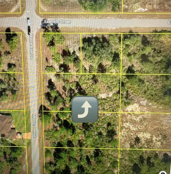 520 Moore, Lehigh Acres, FL 33972
