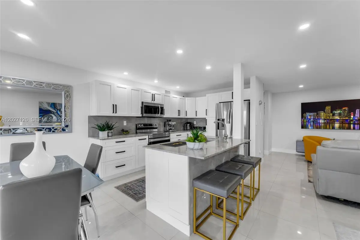 1350 SW 122nd Ave #415, Miami, FL 33184 - #1