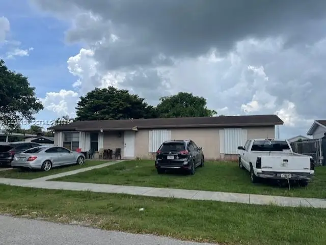 15814 SW 305th Ter, Homestead, FL 33033 - #1