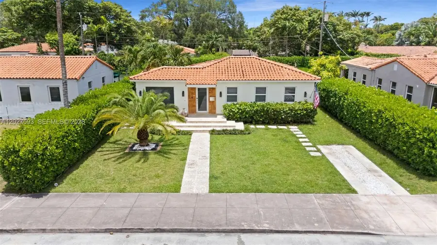 39 Montilla Ave, Coral Gables, FL 33134 - #3