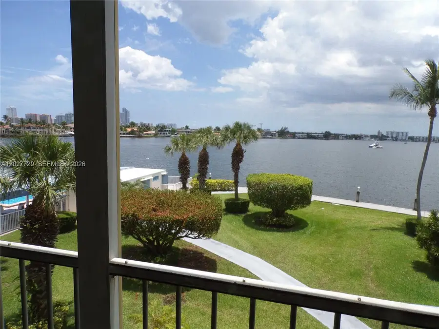 3010 Marcos Dr #R314, Aventura, FL 33160 - #3