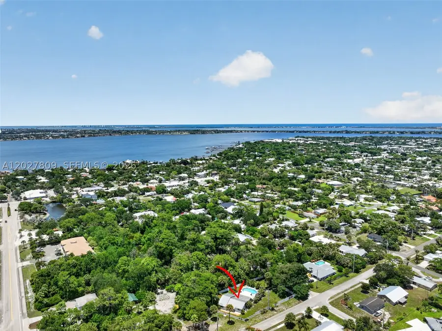 1023 SE 7th St, Stuart, FL 34996 - #2