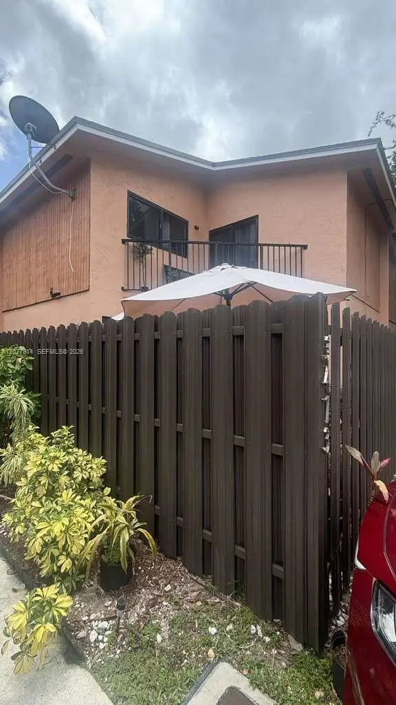3473 SW 52nd Ave, Pembroke Pines, FL 33023 - #1