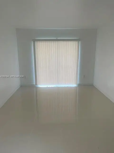 16465 NE 22nd Ave #110, North Miami Beach, FL 33160