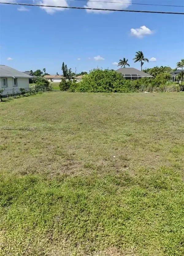 3720 SW 5th Ave, Cape Coral, FL 33914