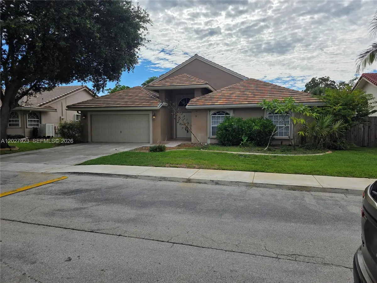 701 SW 93rd Ave, Pembroke Pines, FL 33025 - #1