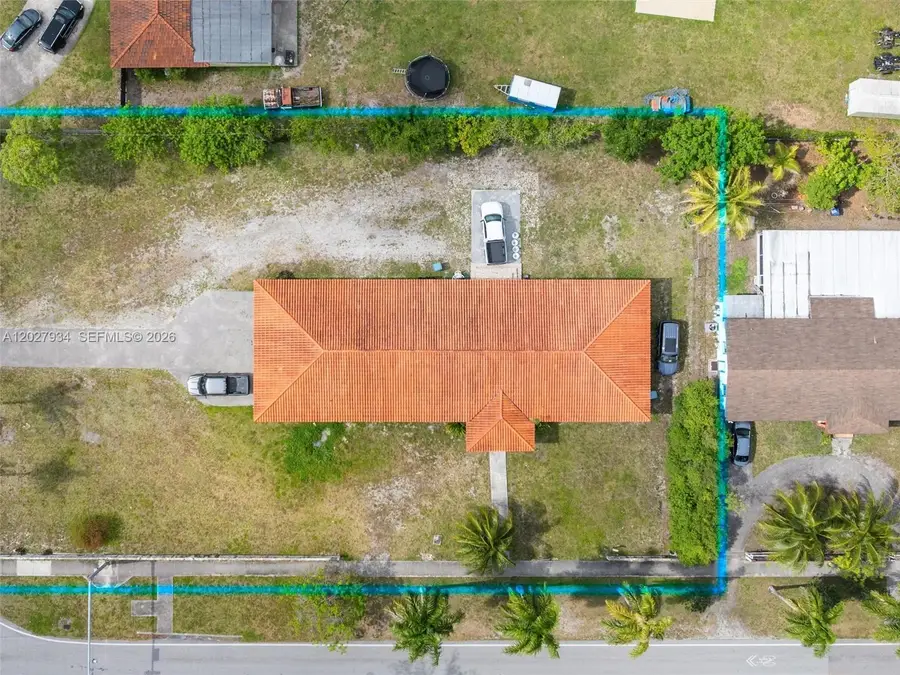 1895 NW 175th St, Miami Gardens, FL 33056 - #2