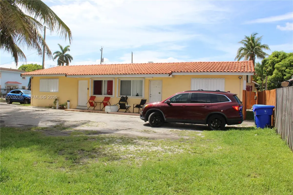 1022 NW 22nd Pl, Miami, FL 33125 - #1