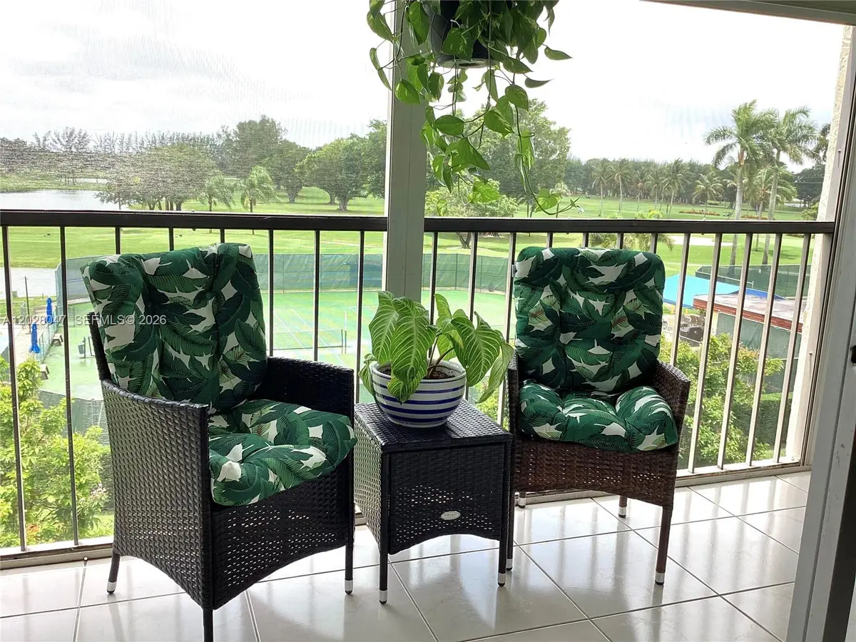 8900 Washington Blvd #415, Pembroke Pines, FL 33025 - #1