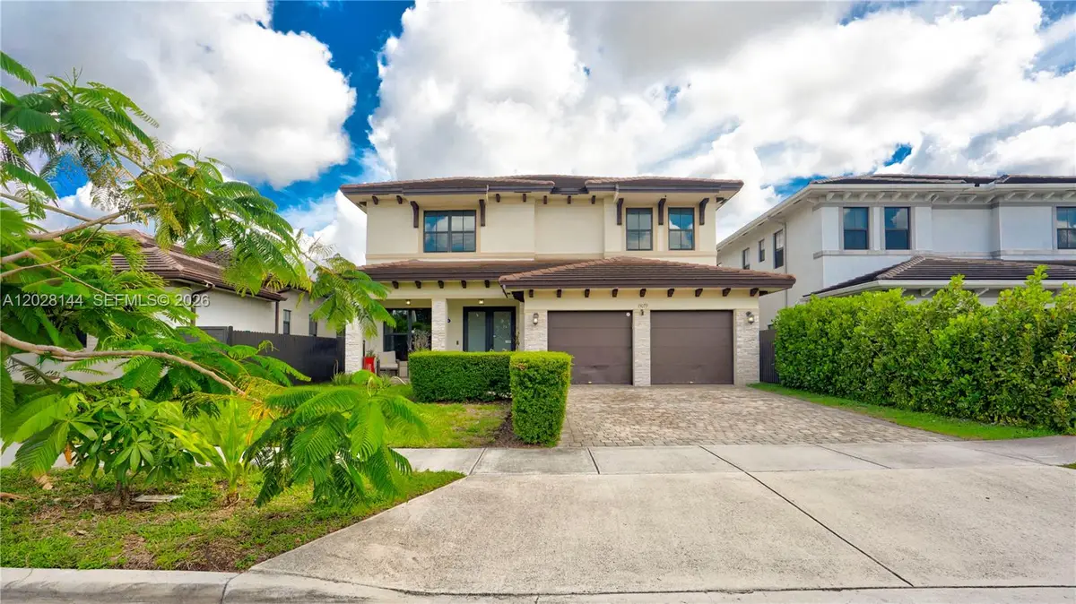 15079 SW 30th St, Miami, FL 33185 - #1