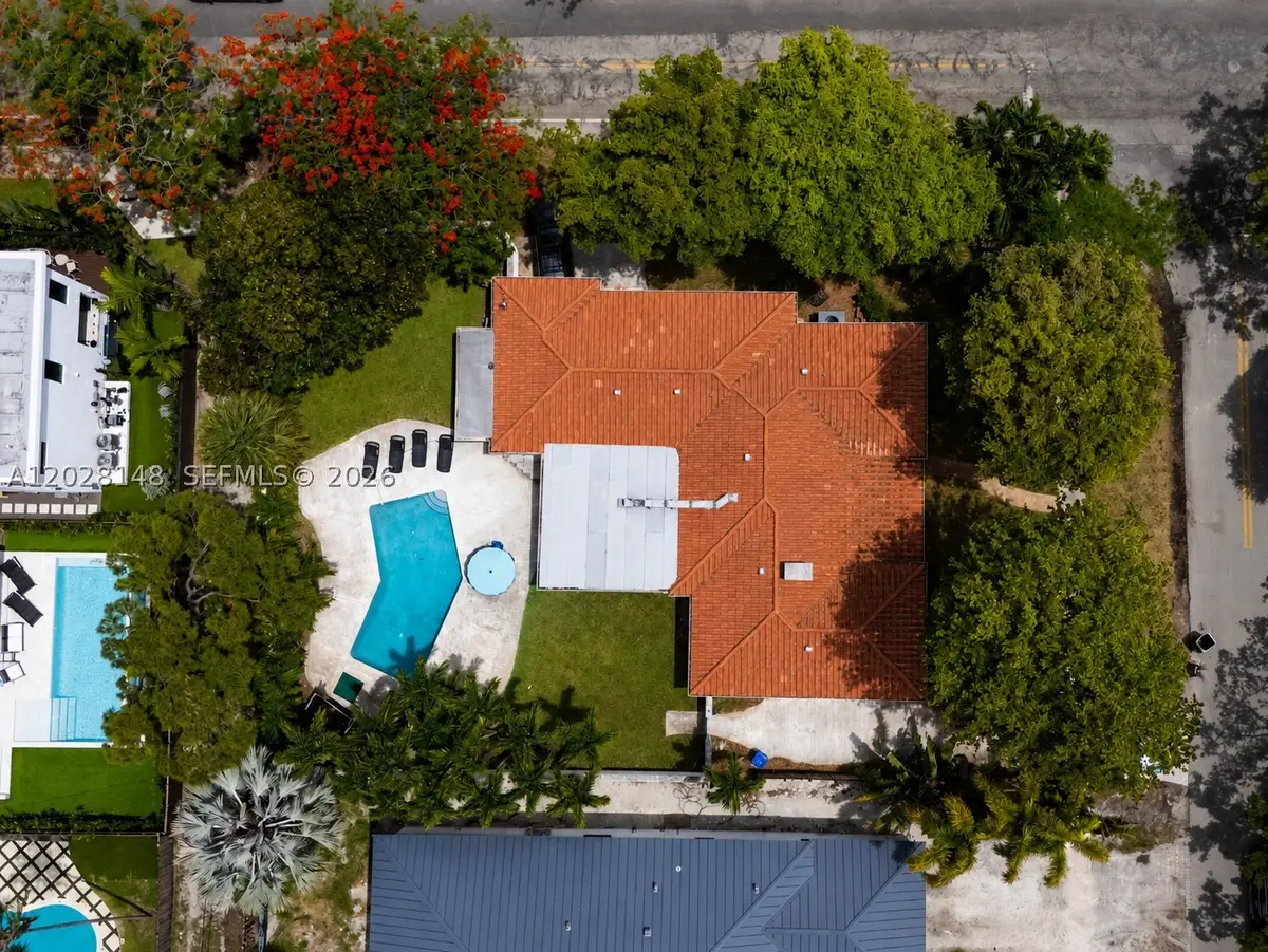 549 NE 12th Ave, Fort Lauderdale, FL 33301 - #1