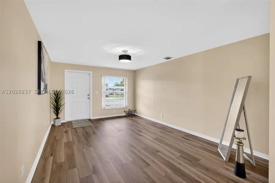 1570 W 13th St, Riviera Beach, FL 33404 - #2