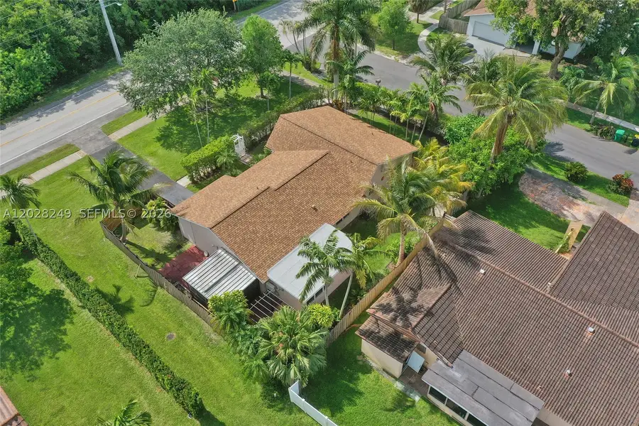 417 SE 4th St, Dania Beach, FL 33004 - #2