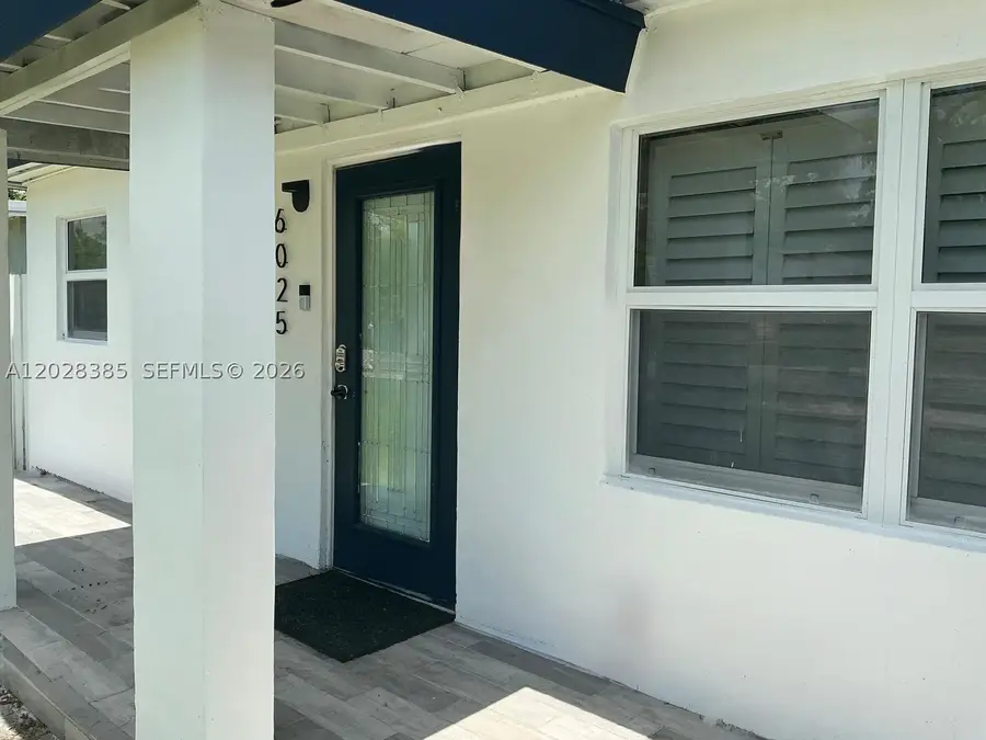 6025 SW 40th St, Miramar, FL 33023 - #2