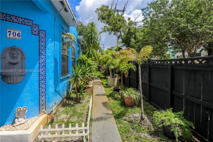 706 S 19th Ave, Hollywood, FL 33020 - #3