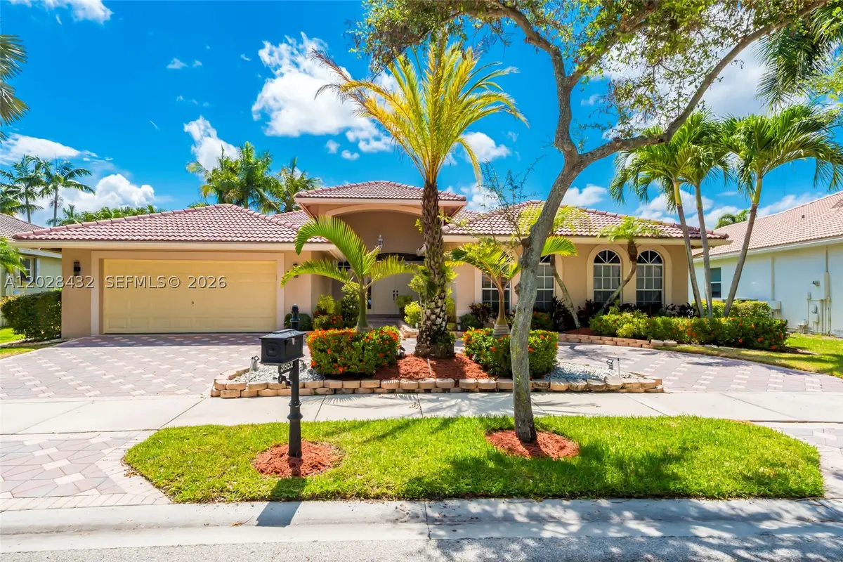 3852 Oak Ridge Cir, Weston, FL 33331 - #1