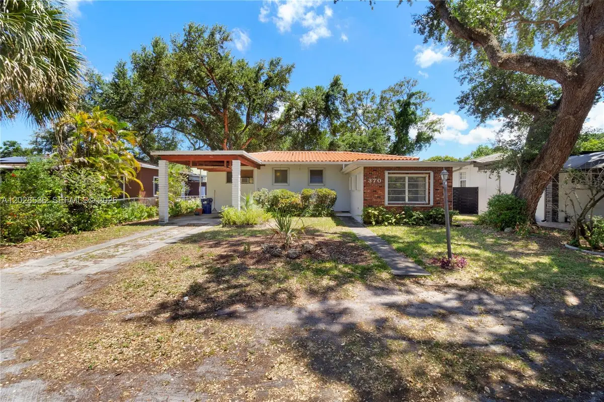 370 NE 165th St, Miami, FL 33162 - #1