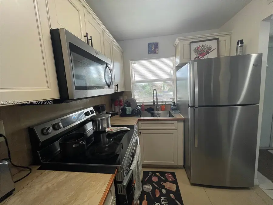 9281 Sunrise Lakes Blvd #209, Sunrise, FL 33322 - #2