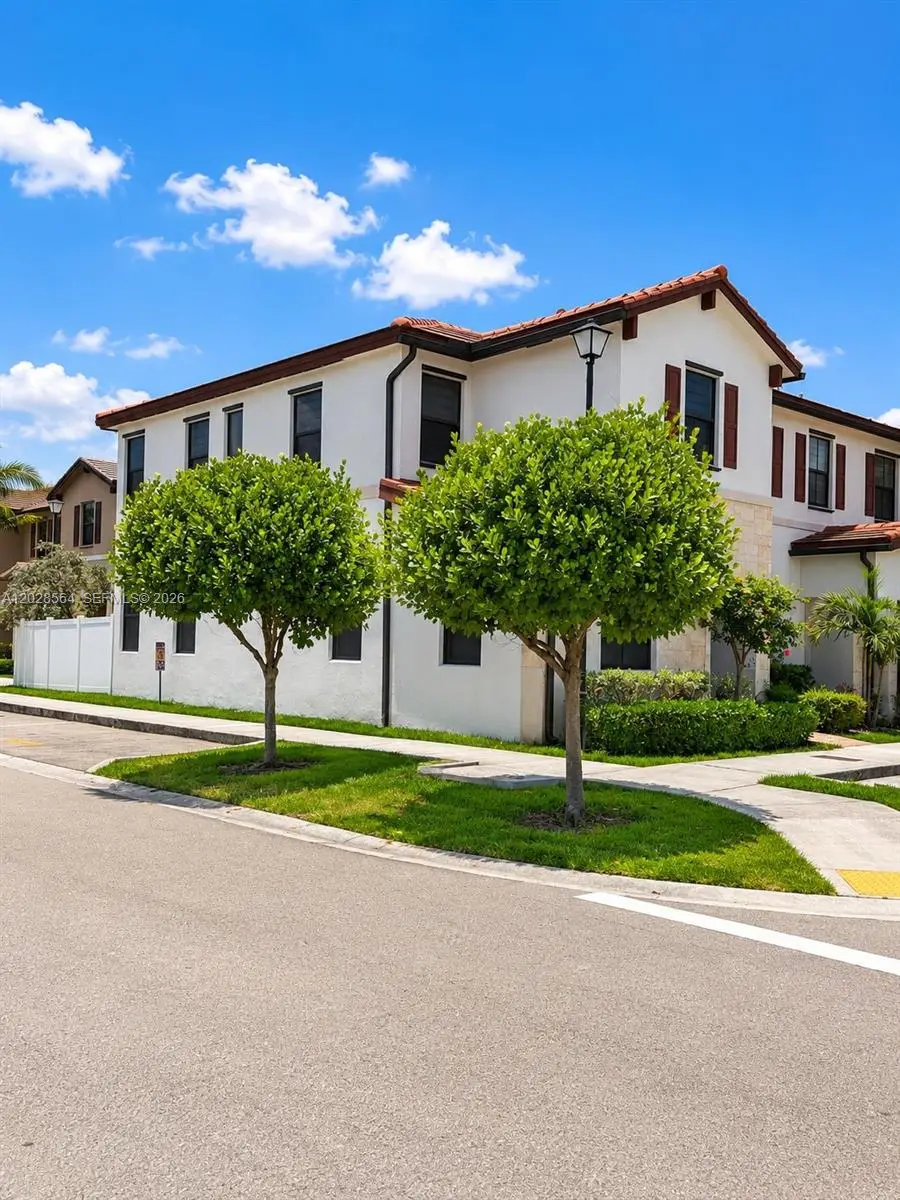 3368 W 105th Ter, Hialeah, FL 33018 - #2