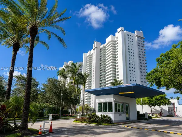 14951 Royal Oaks Ln #2002, North Miami, FL 33181