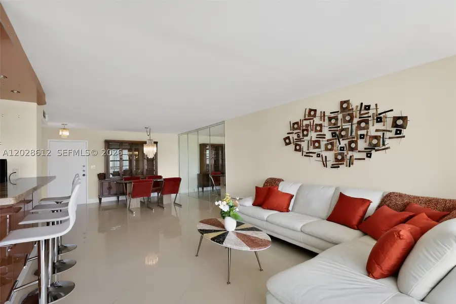 230 174th St #902, Sunny Isles Beach, FL 33160 - #2