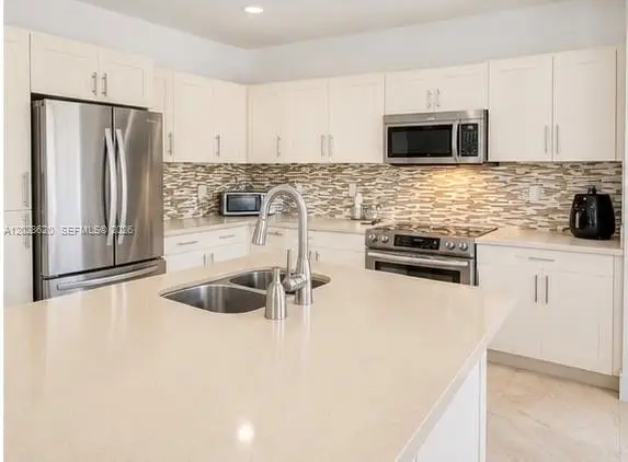 10555 NW 69th Ter, Doral, FL 33178 - #3