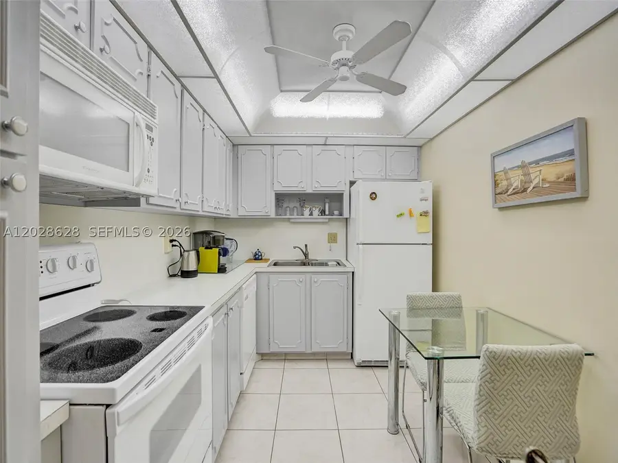 3113 S Ocean Dr #603, Hallandale Beach, FL 33009 - #2