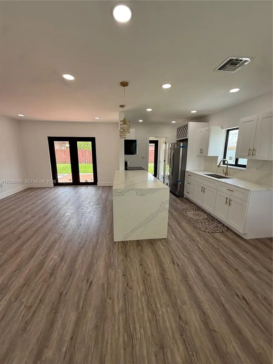 1014 W 66th St, Hialeah, FL 33012 - #3