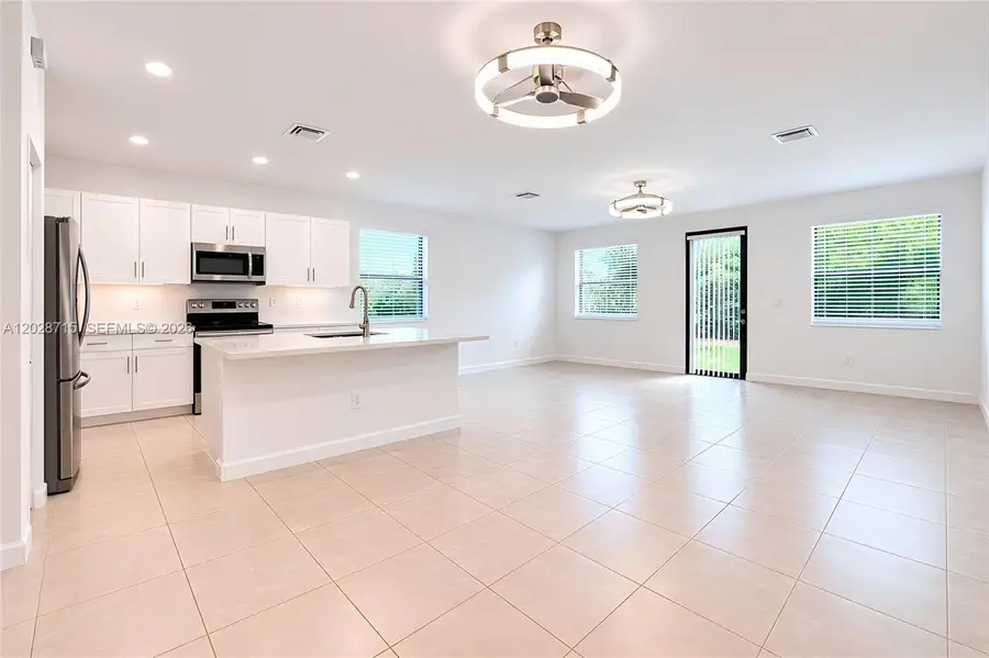 3448 W 110th Ter, Hialeah, FL 33018 - #3