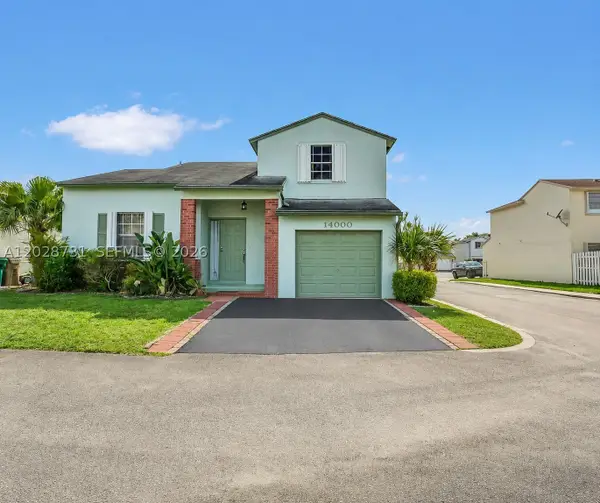 14000 Langley Pl, Davie, FL 33325