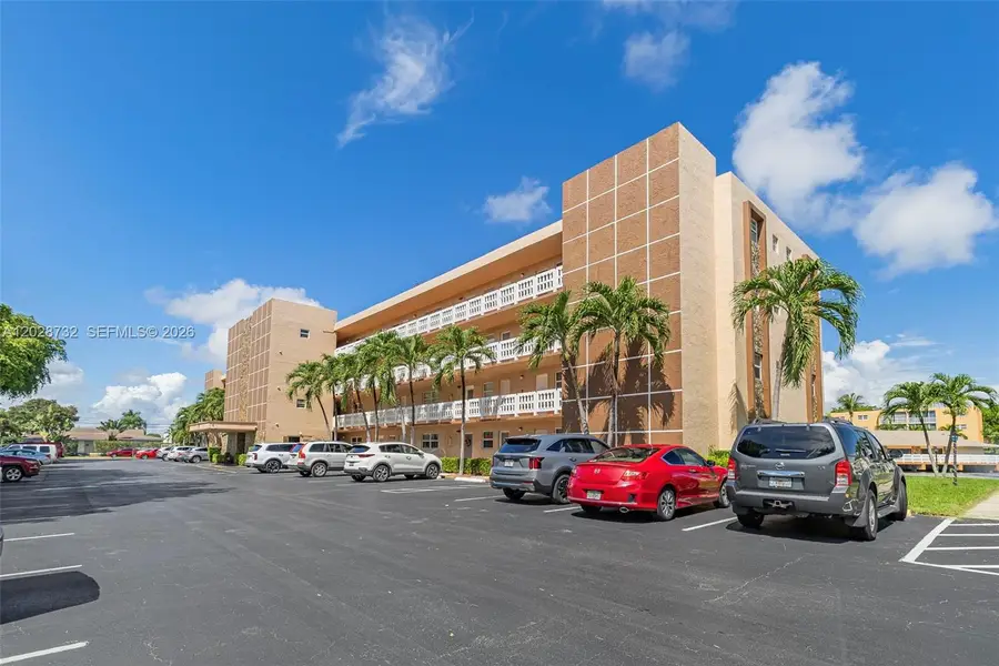 201 SE 11th Ter #102, Dania Beach, FL 33004 - #3