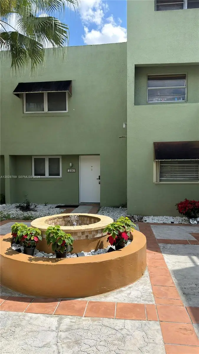 11163 NW 7th St #201-19, Miami, FL 33172 - #1