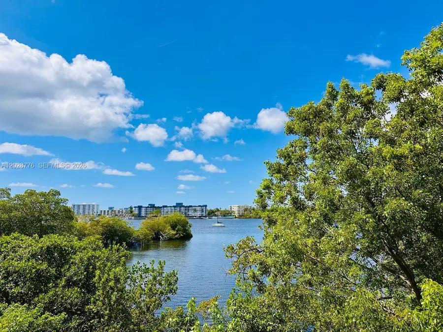 17111 Biscayne Blvd #208, North Miami Beach, FL 33160 - #2