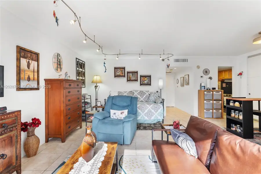 800 West Ave #532, Miami Beach, FL 33139 - #3